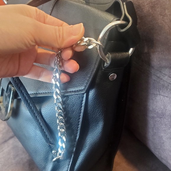 Zara chain cross bag - Picture 3 of 5